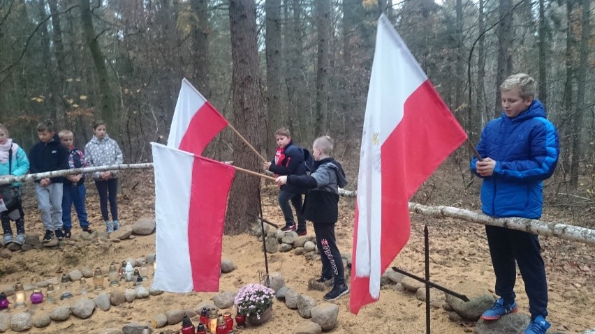 Obchody Święta Niepodległości w Kożyczkowie - ZDJĘCIA