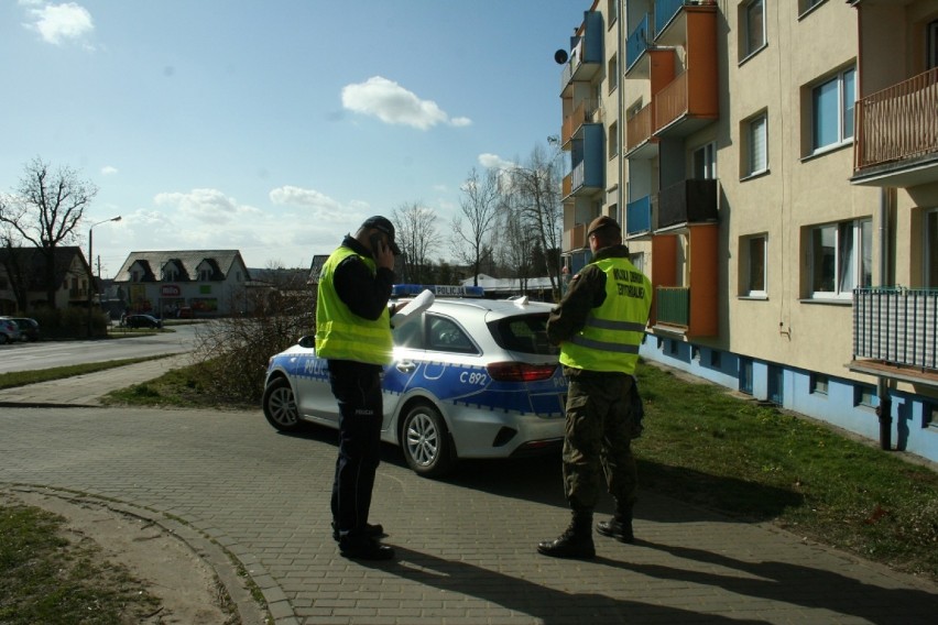 Policjanci i żołnierze WOT na wspólnej służbie w powiecie żnińskim [zdjęcia] 