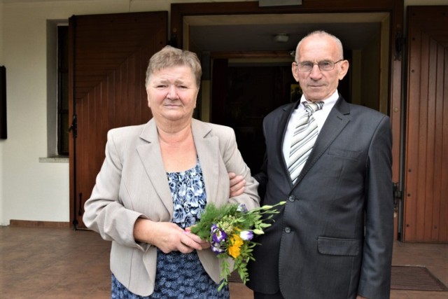  Stanisław i Jadwiga Piosikowie, przeżyli z sobą 50 lat. Dziś odnowili przysięgę małżeńską w Chrośnicy - 21.08.2021