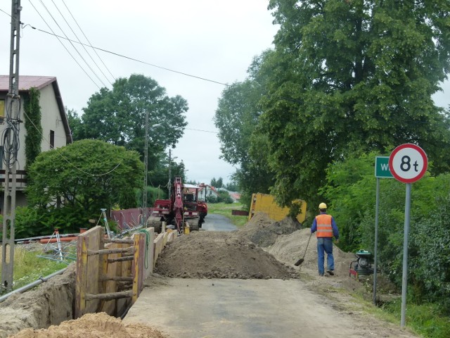 W ostatnich latach kanalizację zbudowano w Urbanicach i Bieniądzicach oraz w ul. Rymarkiewicz