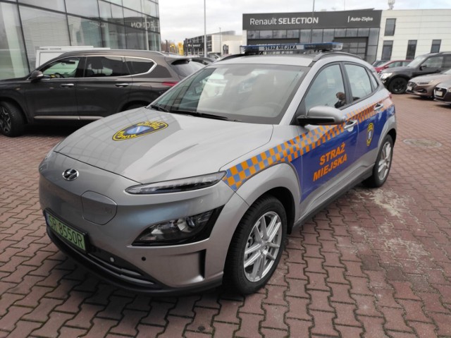 Strażnicy miejscy z Rybnika mają nowy, elektryczny samochód służbowy
