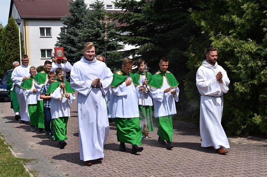 Bełchatów: Ksiądz Bogusław Pociask opuszcza parafię NMP Matki Kościoła i Św. Barbary