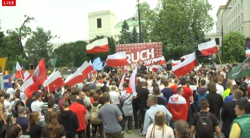 Marsz "Na Sejm". Ruch Narodowy demonstruje