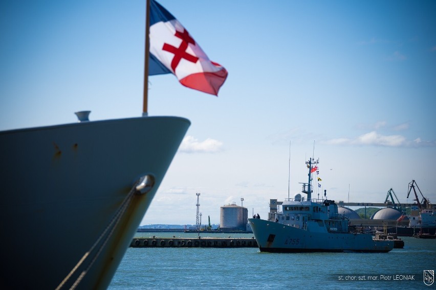 Francuskie okręty zacumowały w Porcie Wojennym w Gdyni...
