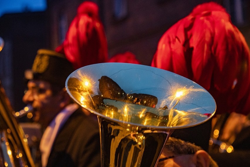 Górnicza orkiestra obudziła mieszkańców Chwałowic