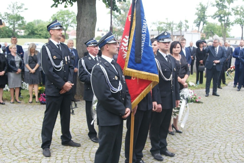 Pogrzeb Józefa Gruszki. Rodzina i tłum przyjaciół pożegnał...