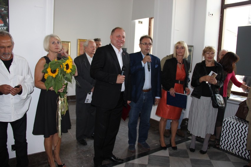 Dwie wystawy o Wieluniu otwarto w Warszawie