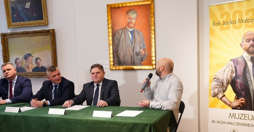 Obraz Jacka Malczewskiego "Portret Wacława Koniuszki" wzbogacił zbiory Muzeum imienia Jacka Malczewskiego w Radomiu