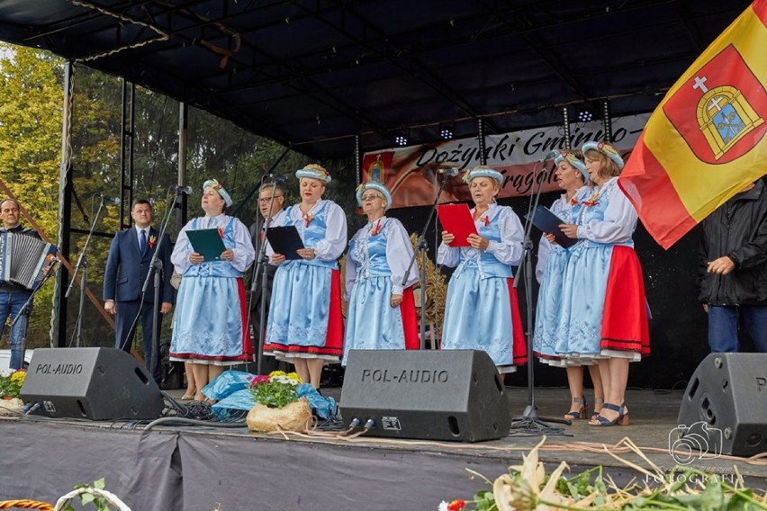 Dożynki w  Krągoli .  Koncerty, konkursy, animacje dla starszych i młodszych zorganizowała gmina Stare Miasto .