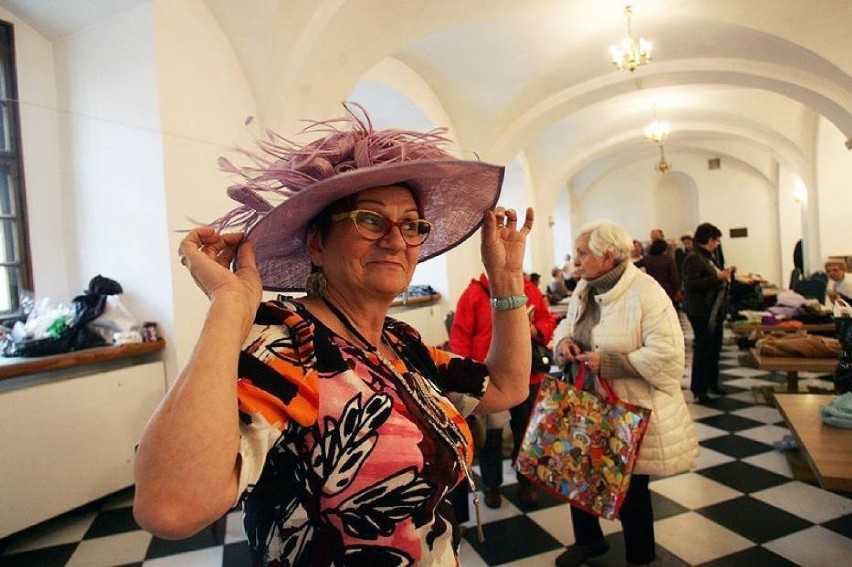 Wielka Wymianka w Legnicy! Wymień swoje ubrania, książki, czy zabawki