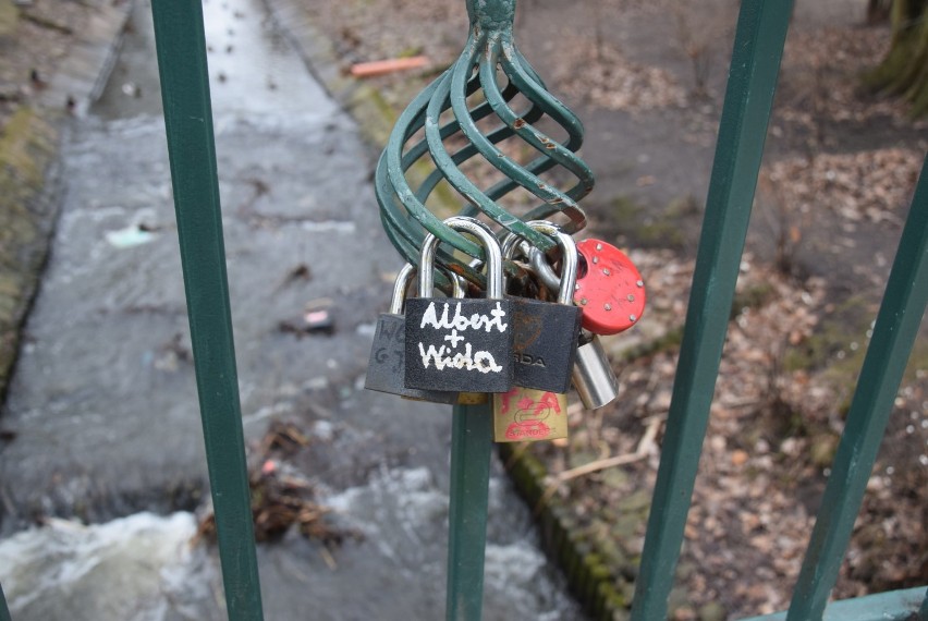 Mostek Zakochanych, kłódki Białystok