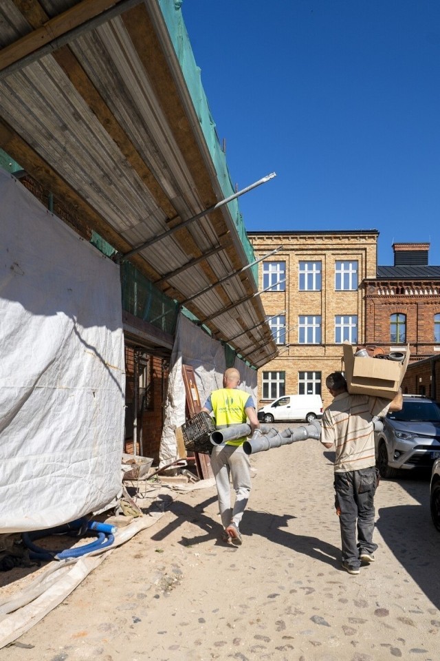 Prace na osiedlu Księży Młyn to największa i najważniejsza rewitalizacja w Łodzi. Ma być ona ukończona do końca tego roku. W sumie zostanie odnowionych 47 obiektów: