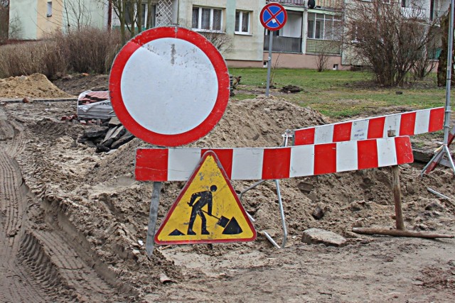 Przebudowa ul. Skorupki, oświetlenie ścieżki i nowe parkingi na Polnej