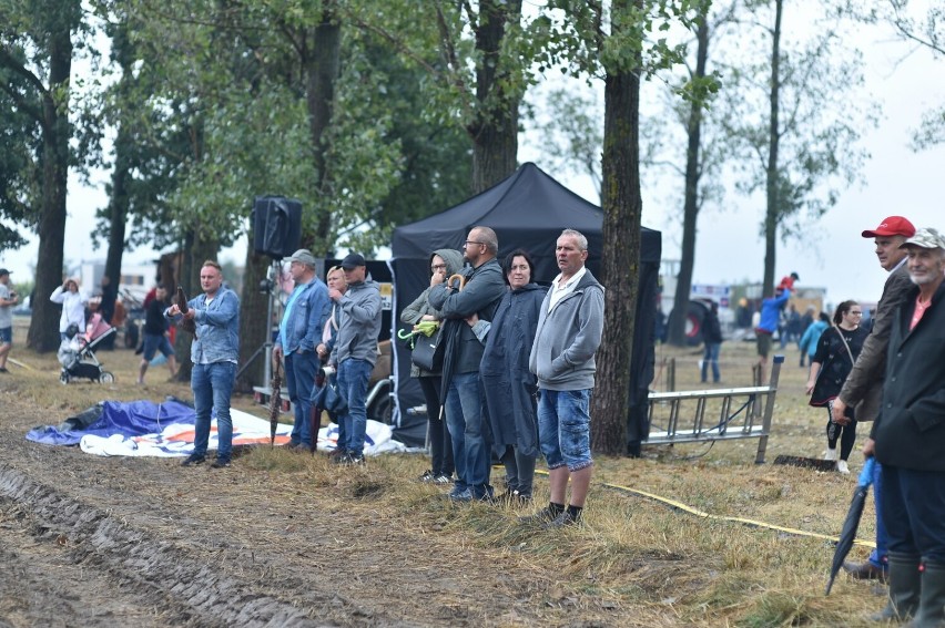 Festiwal Starych Ciągników Wilkowice 2022. Drugi dzień pod znakiem deszczu