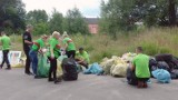 Pracownicy Leroy Merlin wspólnie z burmistrzem posprzątali 300 kg śmieci na zalewie Czerwona Woda