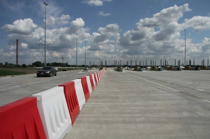 Autostrada A2 Warszawa-Łódź z trzema pasami i bez bramek....