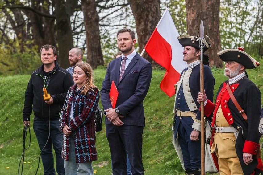 Gdańsk uczcił Dzień Flagi Rzeczypospolitej Polskiej. Na...