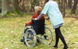 Opieka wytchnieniowa w Starej Kiszewie. To szansa dla rodzin, które zajmują się osobami niepełnosprawnymi. Sprawdź, co trzeba zrobić