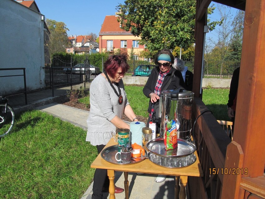 Zgorzeleccy seniorzy mają moc! Wzięli udział w rajdzie rowerowym do Radomierzyc [ZDJĘCIA]