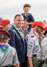 Zlot ZHP 2018 w Gdańsku. Prezydent Andrzej Duda odwiedził w piątek (10.08.2018) harcerskie miasteczko na Wyspie Sobieszewskiej [zdjęcia]