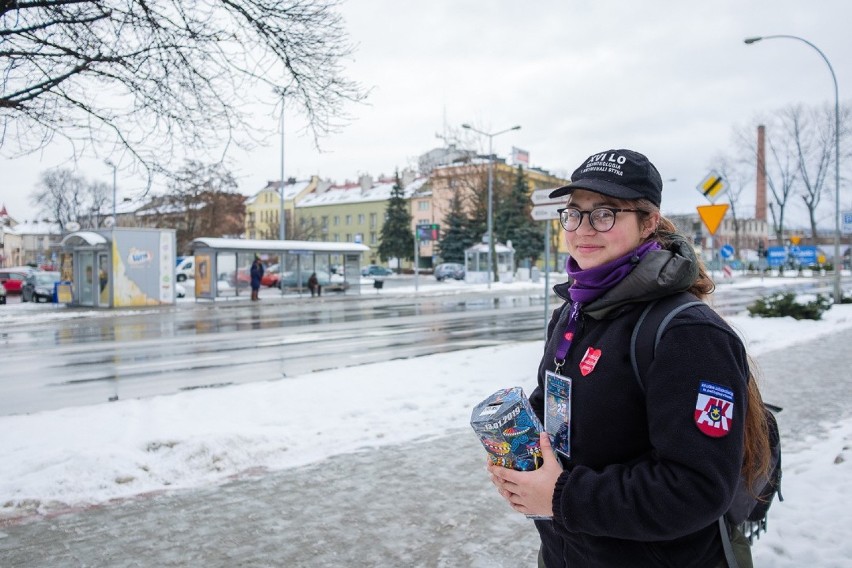 WOŚP 2019. Wolontariusze na tarnowskich ulicach [ZDJĘCIA]