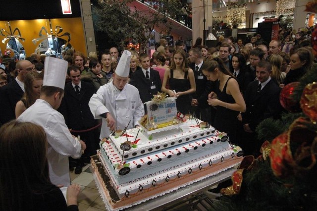 Będzie można skosztować smakowitego tortu przygotowanego przez poznańskich cukierników