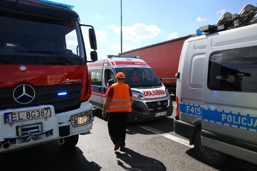 Kolizja tirów na A1 pod Piotrkowem