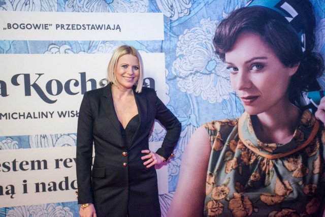 „Sztuka kochania” to filmowa biografia Michaliny Wisłockiej. Jej bestsellerowa książka – „Sztuka kochania” sprzedał się w kilku milionach egzemplarzy. Historię polskiej lekarki na ekran przeniosła Maria Sadowska – jej film nagrodzono m.in. na festiwalu Camerimage, a Magdalena Boczarska za swoją główną rolę otrzymała gdyńskie Złote Lwy. „Sztukę kochania” obejrzymy za darmo w Bibliotece Publicznej im. St. Staszica w Dzielnicy Bielany już 20 czerwca 2018 r. o godzinie 17. Odbędzie się wtedy również spotkanie i dyskusja z krytykiem filmowym Łukaszem Maciejewskim. Szczegóły wydarzenia dostępne są TUTAJ.