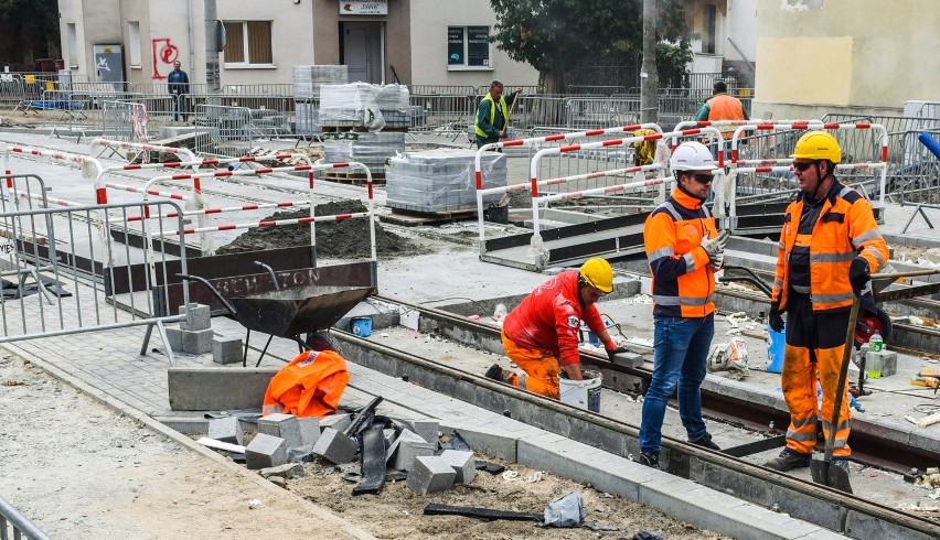 Do 8 października pracownicy firmy Skanska powinni zakończyć...