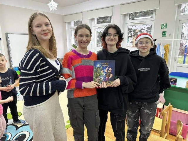 Młodzi radni z Głogowa promują czytelnictwo wśród dzieci