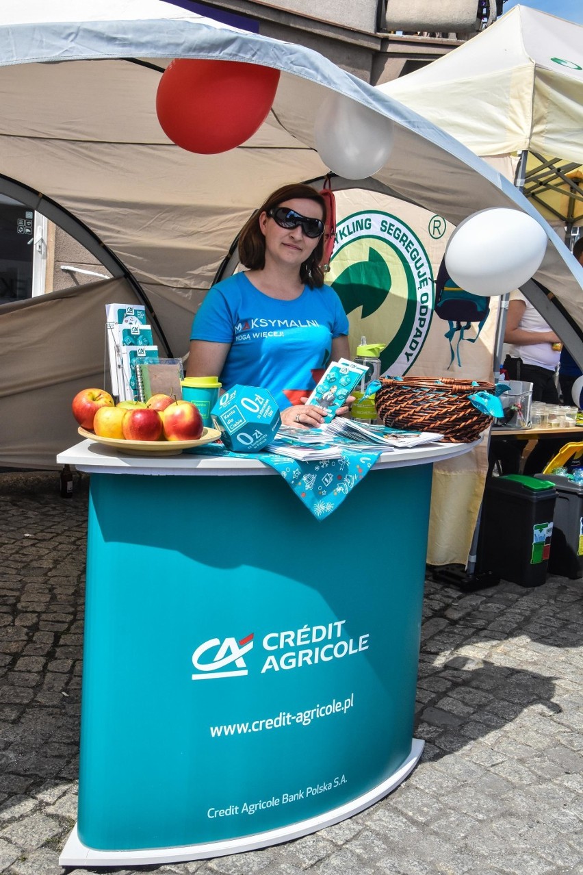 Dni Szamotuł. Występy artystyczne, stoiska i... czyli co działo się dziś na Rynku? [ZDJĘCIA]