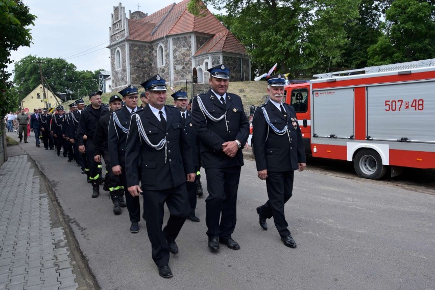 Otwarcie remizy Ochotniczej Straży Pożarnej w Lewicach....