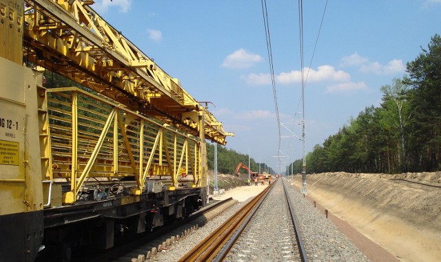 W założeniu, po modernizacji podróż pociągiem z Łodzi do Warszawy ma trwać 70 minut