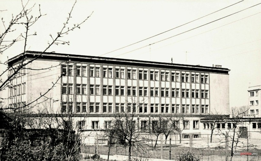 Szkoła nr 32 im. marszałka Józefa Piłsudskiego