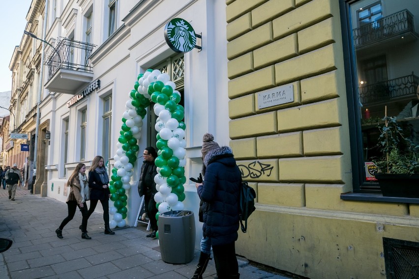 W Krakowie otworzono największą kawiarnię Starbucks w Polsce! [ZDJĘCIA, WIDEO]