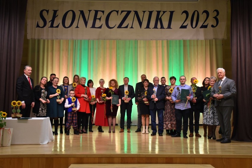 Uroczysta gala nagrody wójta "Słoneczniki 2023" w Kaliskach