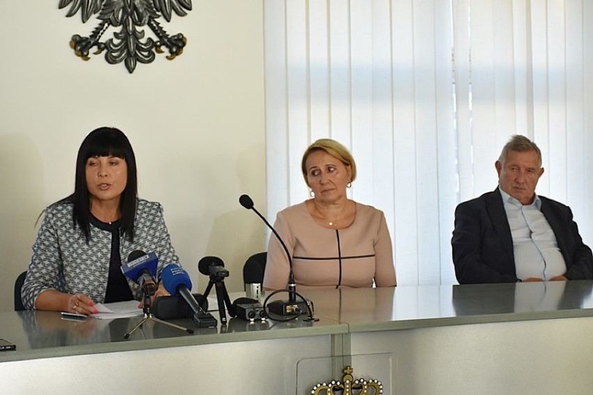Posłowie Soboń i Tarczyński interweniowali w MPGK w Chełmie. Kampania wyborcza coraz ostrzejsza (ZDJĘCIA,WIDEO)