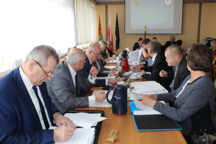7. sesja rady powiatu radziejowskiego VIII kadencji w Radziejowie [zdjęcia]