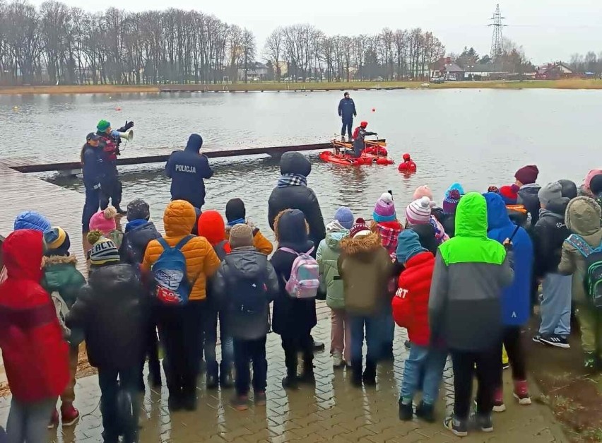 Spotkanie "Bezpieczne ferie 2023" w Radomiu.