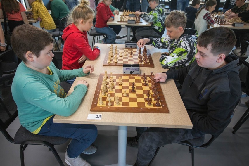 Wiosenny turniej szachowy dla dzieci i młodzieży w Słupsku [ZDJĘCIA]