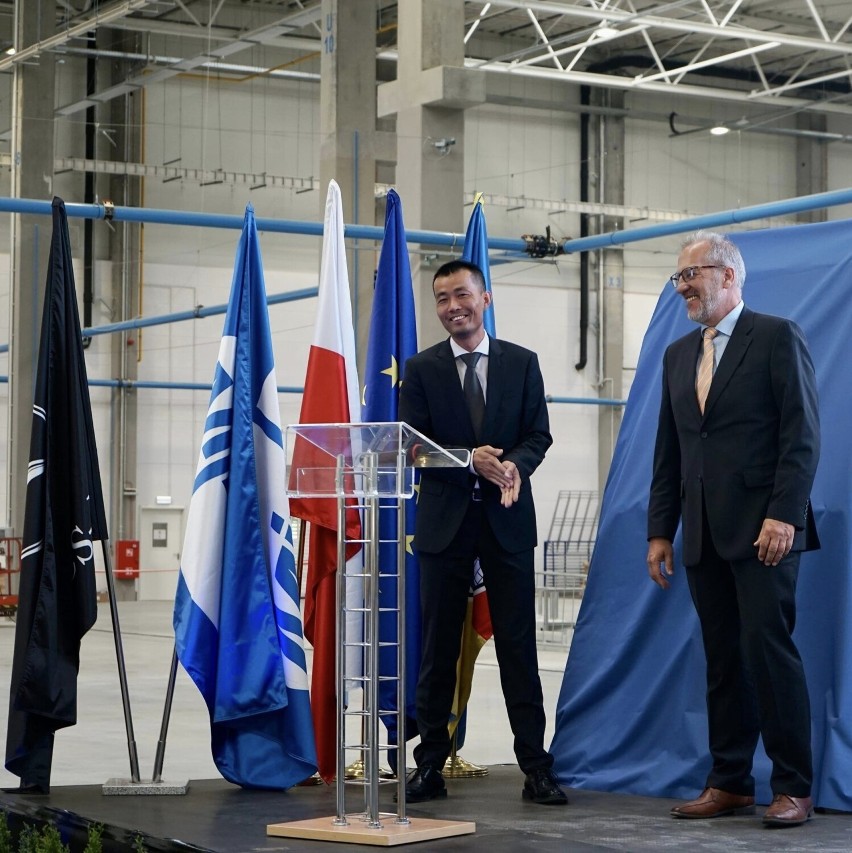 Zakład w Szprotawie już działa. Dyrektor generalny Wiktor...