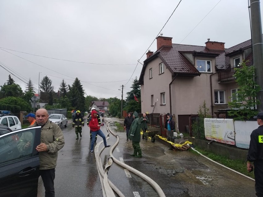 Powódź na Złocieniu i Bieżanowie w Krakowie