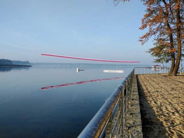 Takiej wielkości flagi nad jeziorem jeszcze nie widzieliście. To było możliwe w Sławie