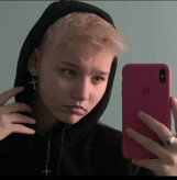 Rodzina i policja szukają 15-latki z Leszna. Dziewczyna miała na sobie ciemną kurtkę
