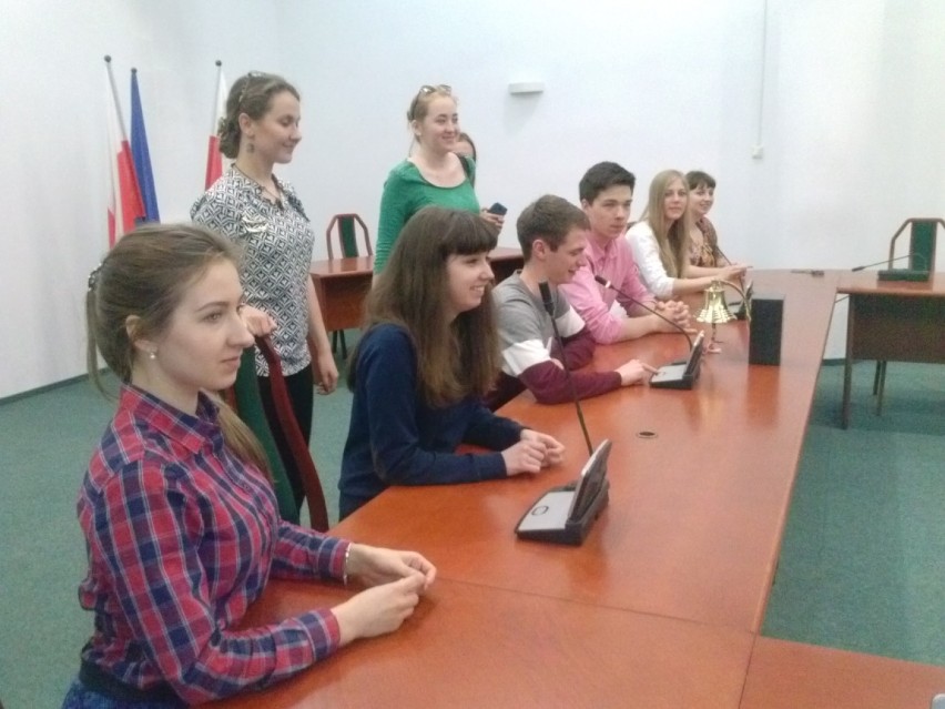 Studenci z Ukrainy, Rosji i Białorusi odwiedzili Starostwo Powiatowe w Olsztynie