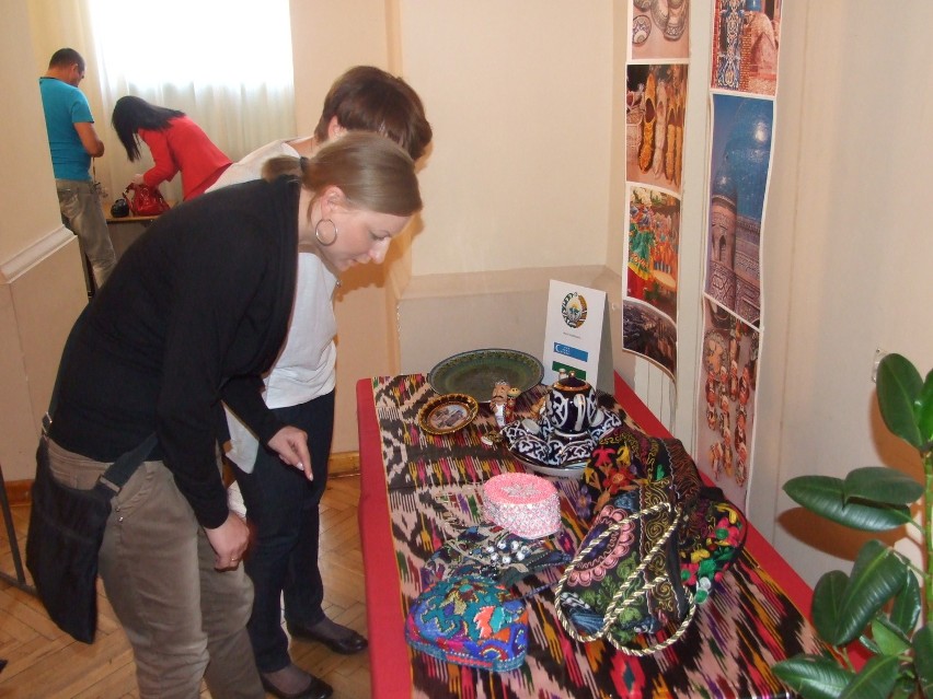 Wieluń: Otwarcie wystawy repatriantki z Uzbekistanu [ZDJĘCIA]
