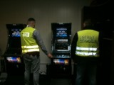 Funkcjonariusze Straży Miejskiej i Straży Celnej w Częstochowie zabezpieczyli nielegalne automaty