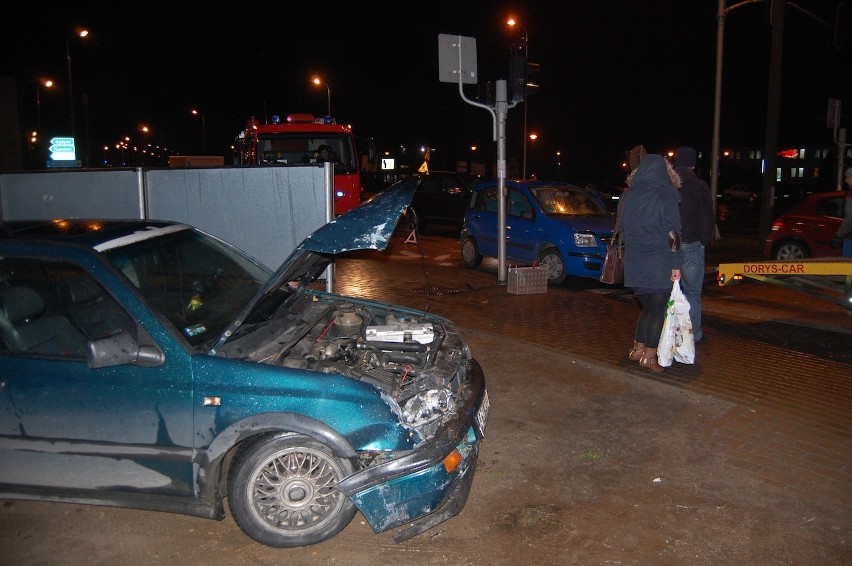 PONIEDZIAŁEK: Wypadek pod Galerią Rumia 

Na drodze krajowej...
