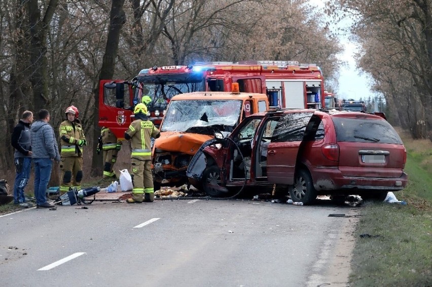 Wypadek na drodze pomiędzy Chrząstawą a Nadolicami pod...