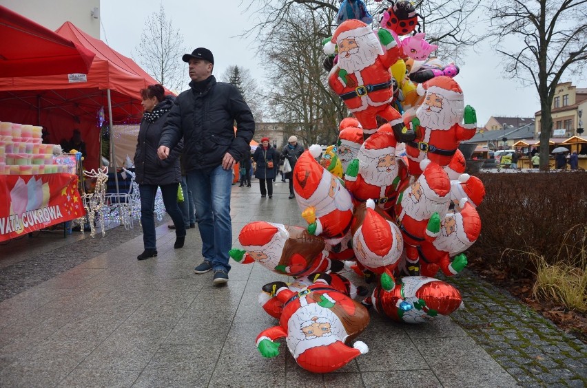 Jarmark świąteczny na placu Narutowicza w Bełchatowie [ZDJĘCIA]